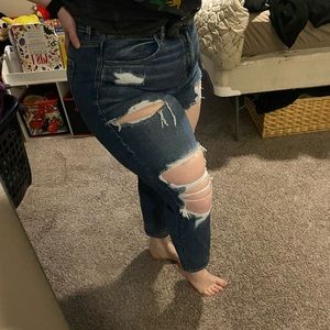 American Eagle Curvy Mom Jeans